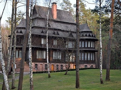Государственная резиденция «Залесье» в национальном природном парке «Залесье» в Киевской области