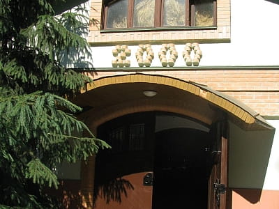 конюшня на 16 стойл в национальном природном парке «Залесье» в Киевской области