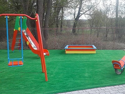 детская площадка в загородном комплексе «Зеленая усадьба» в селе Давыдковцы недалеко от города Хмельницкий