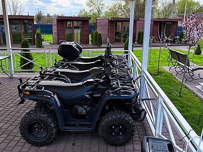 прогулка на квадроциклах в загородном комплексе MOB-I-DIK в селе Олешин, недалеко от Хмельницкого