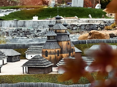 Запорожская Сечь в миниатюре в парке-музее «Величественная Украина» в селе Поляница недалеко от Буковеля