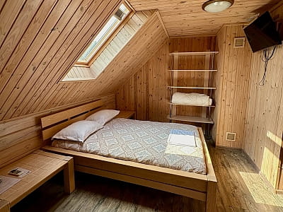 гостиничные номера в развлекательно-гостиничном комплексе «Чорна Гора» в городе Виноградов Закарпатской области