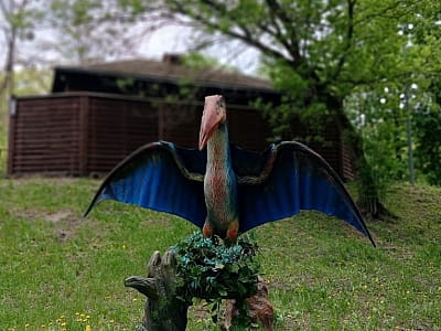 подвижные модели динозавров в парке DINO PARK в Киевском Гидропарке