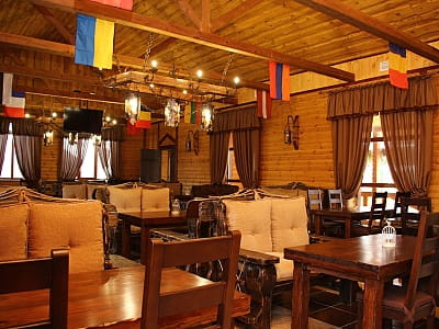 Ресторан «Золотое Руно» в загородном комплексе Gr-Club Resort в Житомире