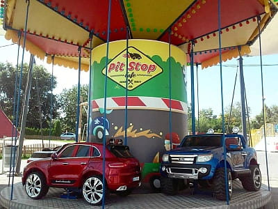 развлечения для детей в сезонном комплексе отдыха в Киеве Sky Family Park, на берегу Днепра рядом с ТРЦ SkyMall.