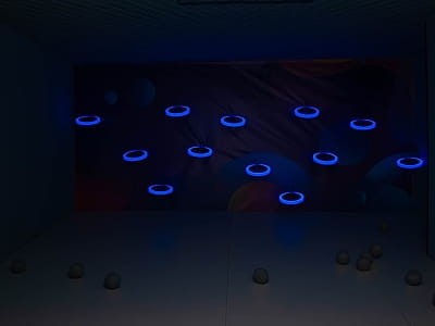 мини-баскетбол в интерактивном пространстве KOLO PLAYGROUND в Киеве