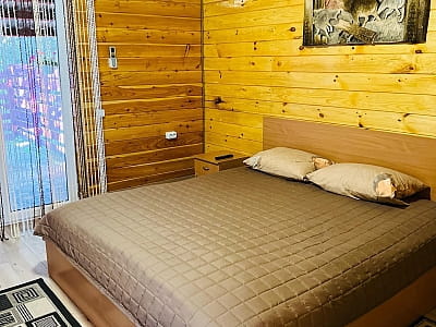 Деревянные домики в загородном комплексе «Zanzibar.Rivne» в селе Корчин Ровенской области