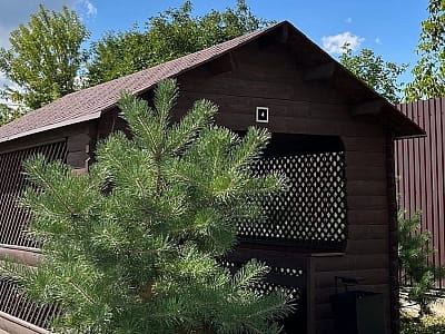 беседки в загородном развлекательно-рекреационном комплексе Boremel Hills в селе Боремель Ровенской области, недалеко от Хринницкого водохранилища.