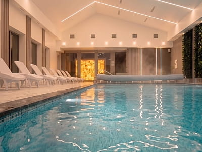 крытый бассейн в SPA-центре в загородном развлекательно-рекреационном комплексе Boremel Hills в селе Боремель Ровенской области, недалеко от Хринницкого водохранилища.