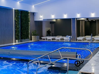 крытый бассейн в SPA-центре в загородном развлекательно-рекреационном комплексе Boremel Hills в селе Боремель Ровенской области, недалеко от Хринницкого водохранилища.