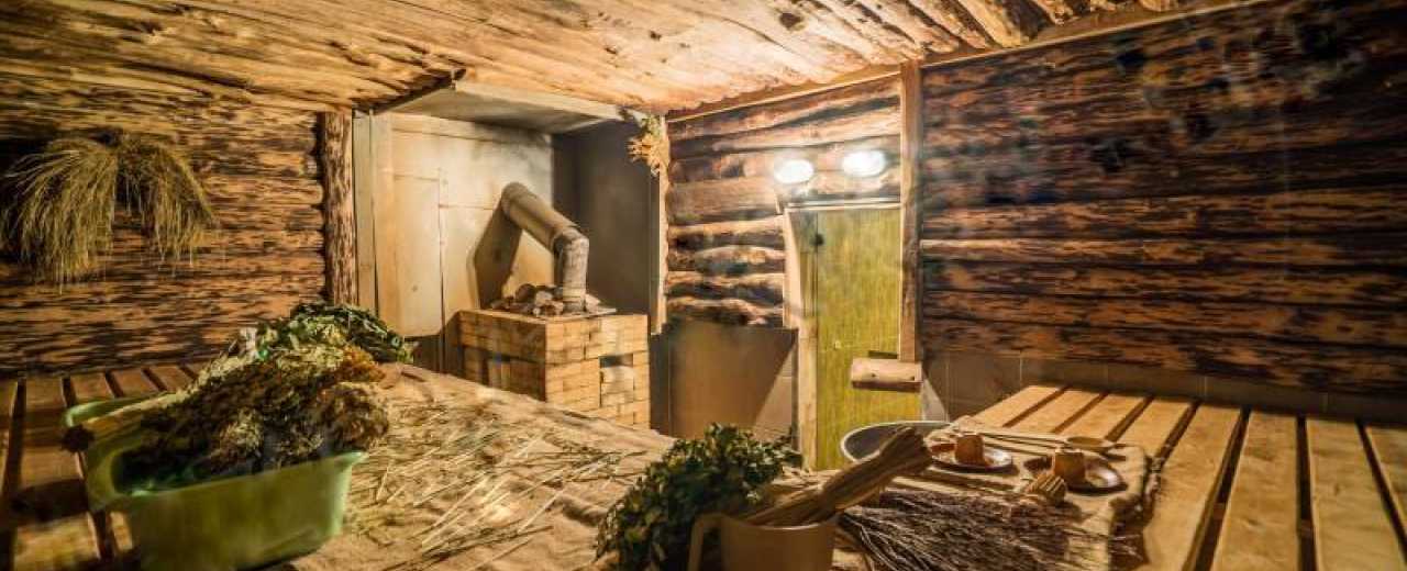 Банный комплекс "Руська баня"- уютная баня в Академгородке Киева дарит уют и заботу своим гостям уже более 10 лет. Массаж вениками, скрабирование, оздоровления волос и многое другое.