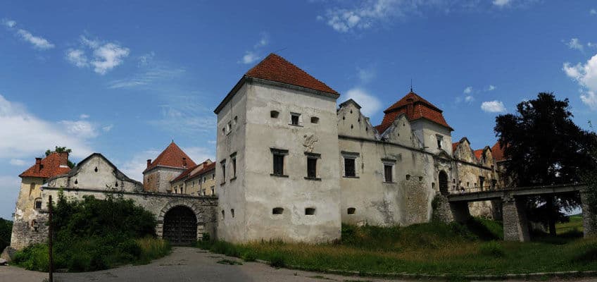 Свиржский замок львов фото