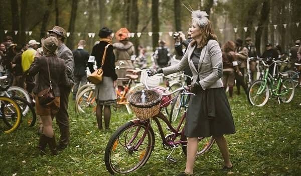 Яркий фестиваль Весенний Ретро Круиз 2017 в Киеве на ВДНХ 29 апреля