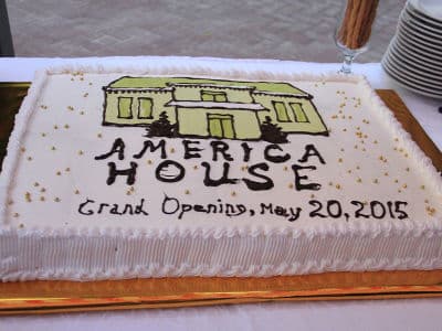 торт в честь открытия американского культурного центра America House Kyiv