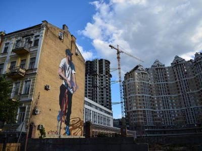 Мурал канадского художника Emanuel Jarus "Велосипедист" на улице Вячеслава Липинского.