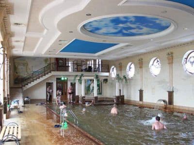 Комфортный и полезный термальный бассейн «Жаворонок» в Берегово