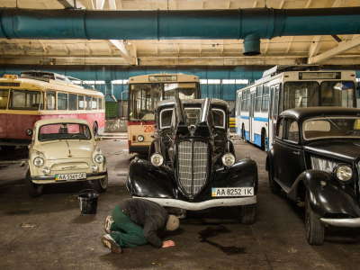Музей общественного транспорта в Киеве с ретро-автомобилями