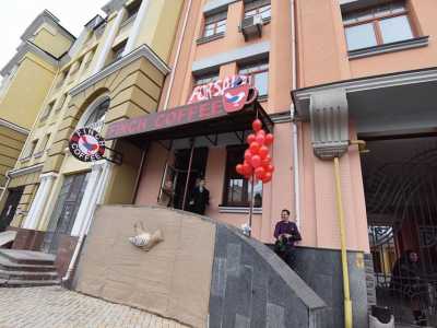 Кофейный центр «Fair Finch» не просто кофейня! Это также магазин с возможностью оценки зерен и школа баристо в Киеве.