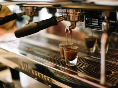  Выпить вкусный кофе в Киеве, в Подольском районе города Киева можно в Coffee Club 119. 