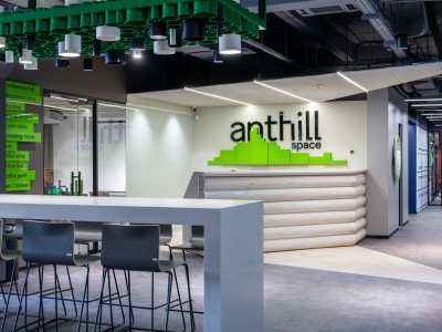 Главный элемент подхода создателей Anthill Space к рабочим пространствам - это полный комплекс бизнес сервисов для стартапов, компаний (от 1 до 30 человек), фрилансеров, агентств, которые хотят достичь успешного развития проекта!
