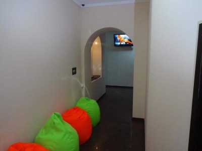Общая комната отдыха в хостеле «Hostel OK Hotel» возле метро Золотые Ворота