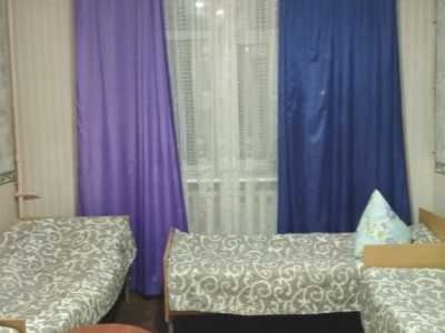 Комната на шесть человек хостела «Ева» что расположен на Воздухофлотском проспекте, 21 в Киеве.