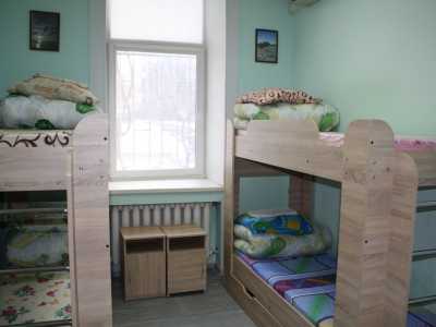 Комната на шесть мест в хостеле «Радуга» на улице Красноткацкая в Киеве.