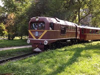 Днепровская детская железная дорога - первая детская жд в Украине.