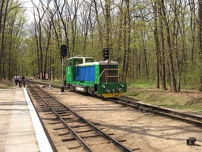 Харьковская детская железная дорога «Малая Южная» прекрасный выбор для всех тех, кто планирует связать свою жизнь с работой на железной дороге. 