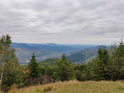 Долина горы Маковица возле Яремчи.