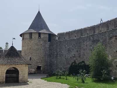 Замкова криниця в державному історико-архітектурний заповіднику "Хотинська фортеця"