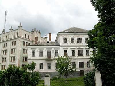 Ягильницкий замок - памятник архитектуры национального значения в Тернопольской области