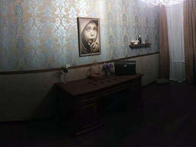 Эскейп квест комната в жанре детектив от сети квест комнат QRoom в Киеве на улице Гончара.