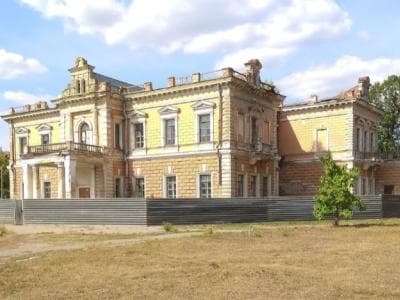 Дворец Лещинских в селе Кияница. Отзывы посетителей.