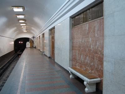 Станция метро «Арсенальная» - глубочайшая станция метро в мире.